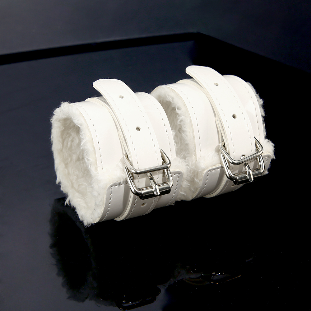 premium-fluffy-bdsm-cuffs-set