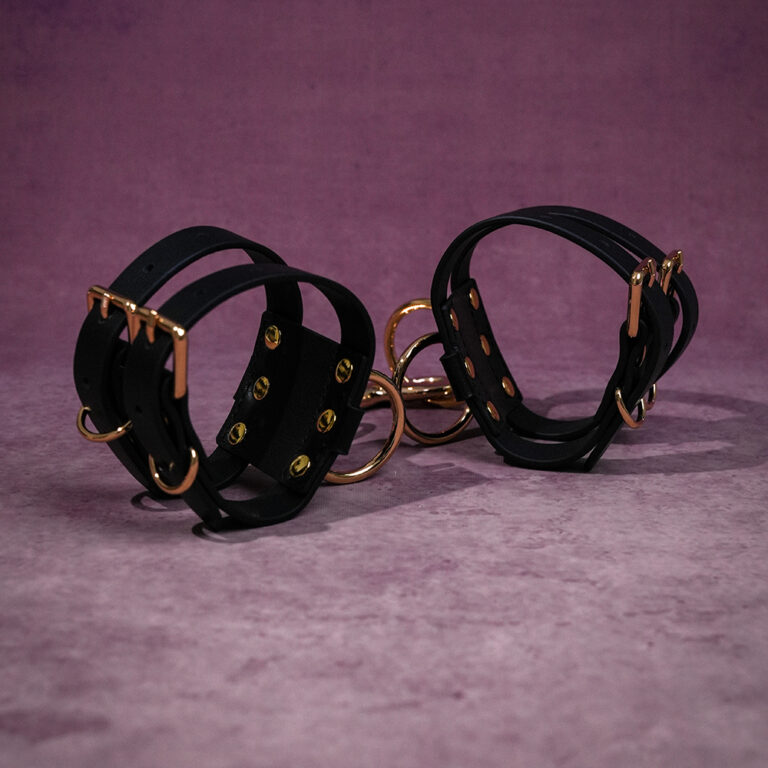 premium-sex-cuffs-bdsm-kit.jpg