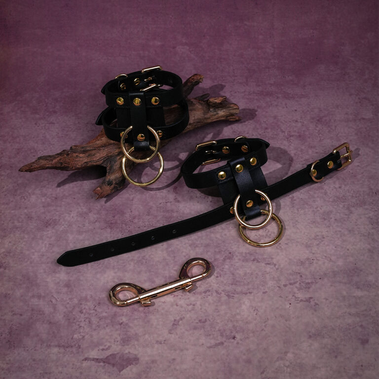 sex-cuffs-for-couples-play.jpg