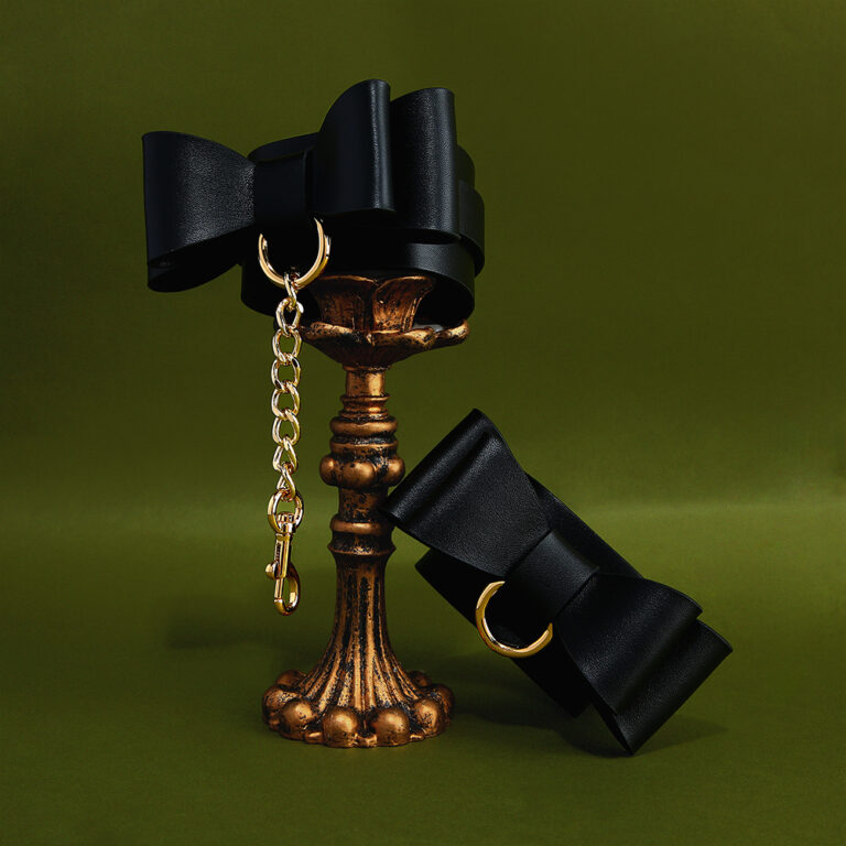 BOW CUFF