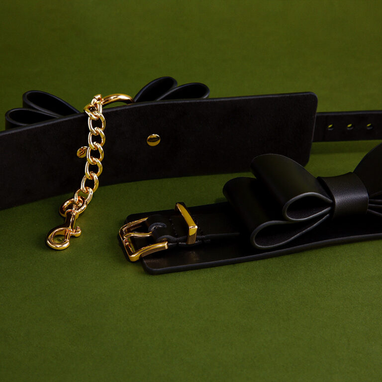 BOW CUFF