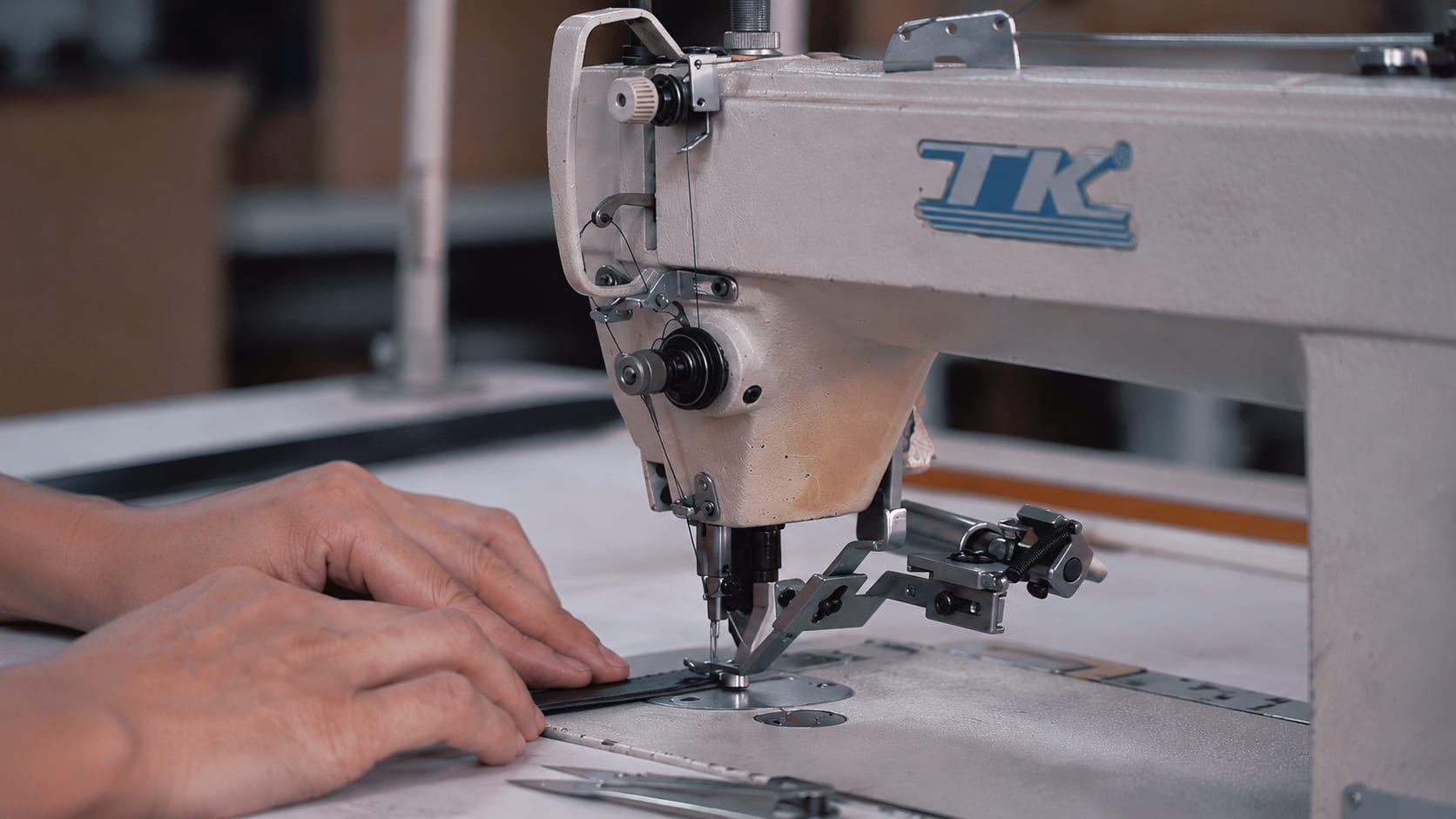 ZAOYI-LEATHER-GEAR-FACTORY